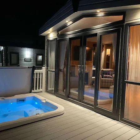 شاليه Lakeview Winter With Hot Tub يورك