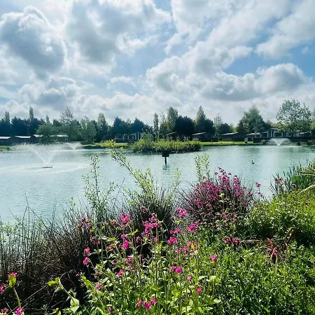 Lakeview Winter With Hot Tub شاليه يورك