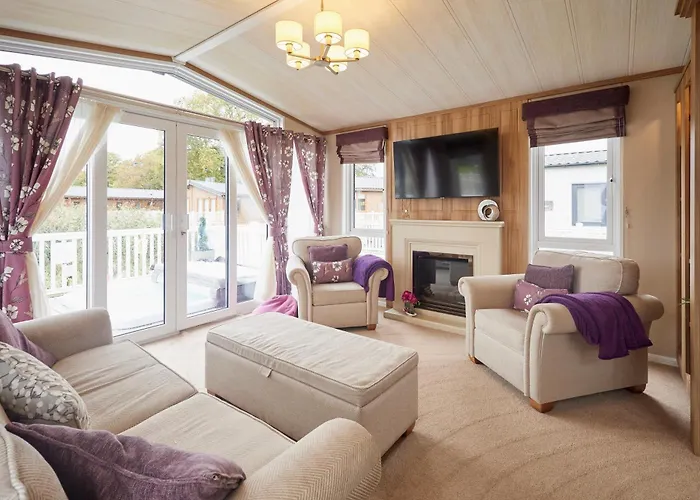 シャレー Lakeview Winter With Hot Tub