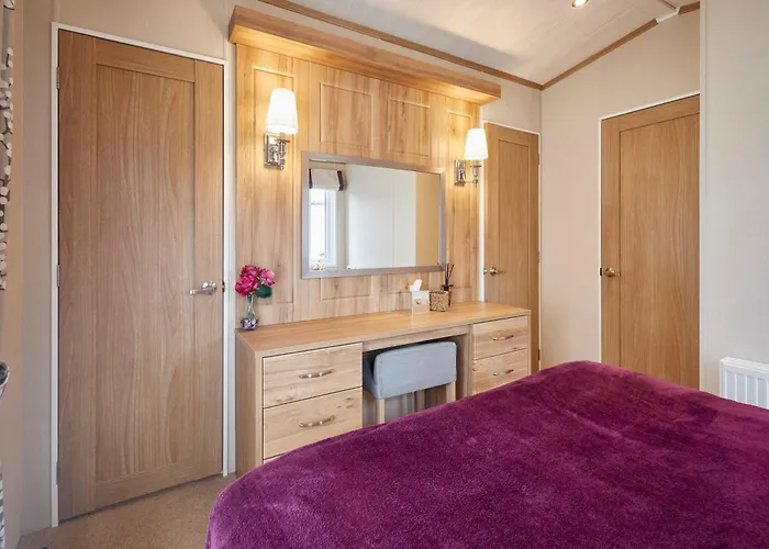 Lakeview Winter With Hot Tub シャレー