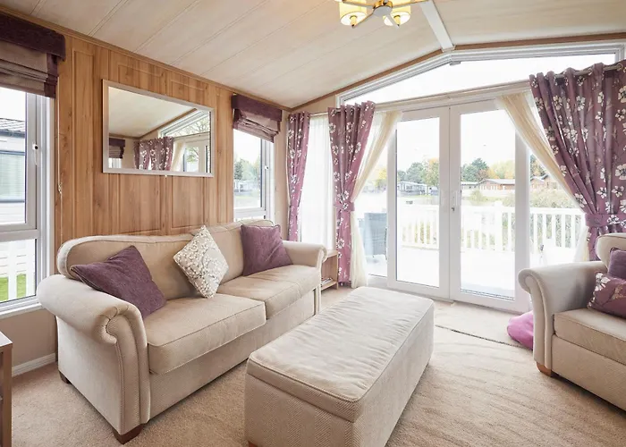 Lakeview Winter With Hot Tub