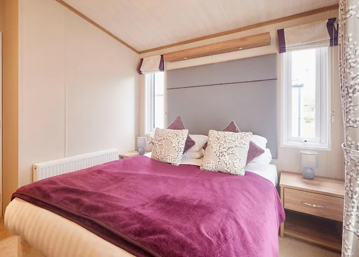 シャレー Lakeview Winter With Hot Tub