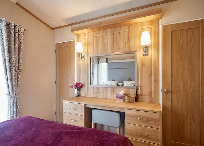 シャレー Lakeview Winter With Hot Tub ヨーク