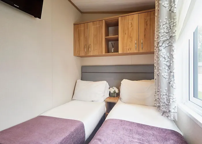 Lakeview Winter With Hot Tub シャレー *